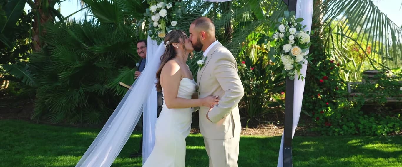 Ivan + Yesenia's kiss at the arch